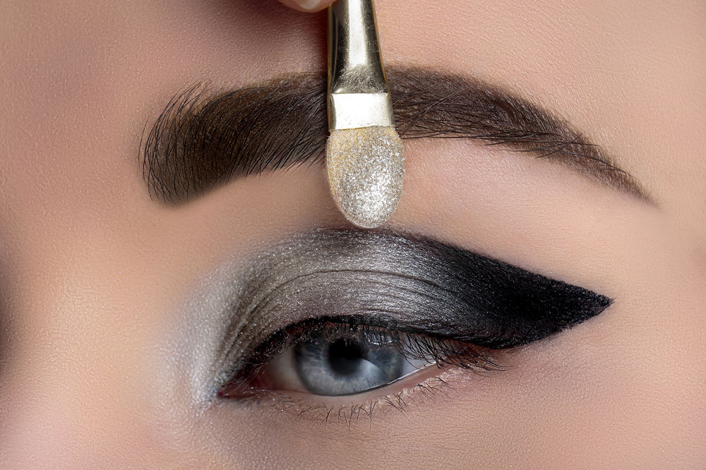 7 eye makeup mistakes to avoid